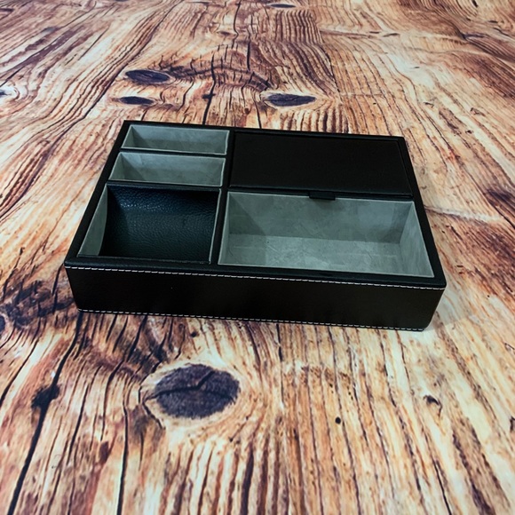 Valet It Will Help you to Organize your Valuables - Picture 7 of 8